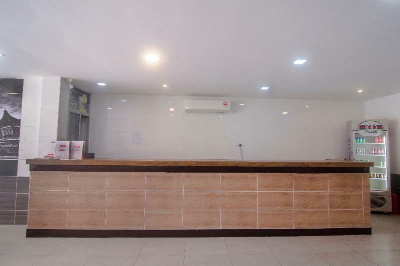 Oyo 836 Mandurah Room & Cafe Kuching Dış mekan fotoğraf