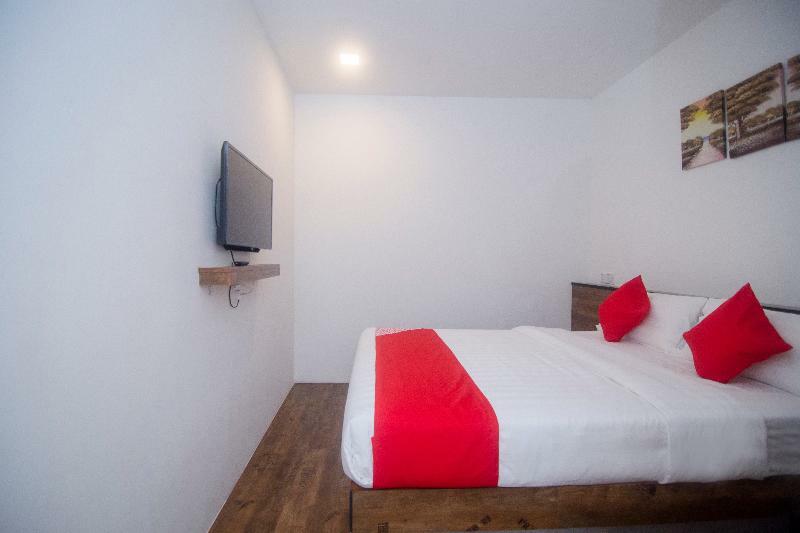 Oyo 836 Mandurah Room & Cafe Kuching Dış mekan fotoğraf