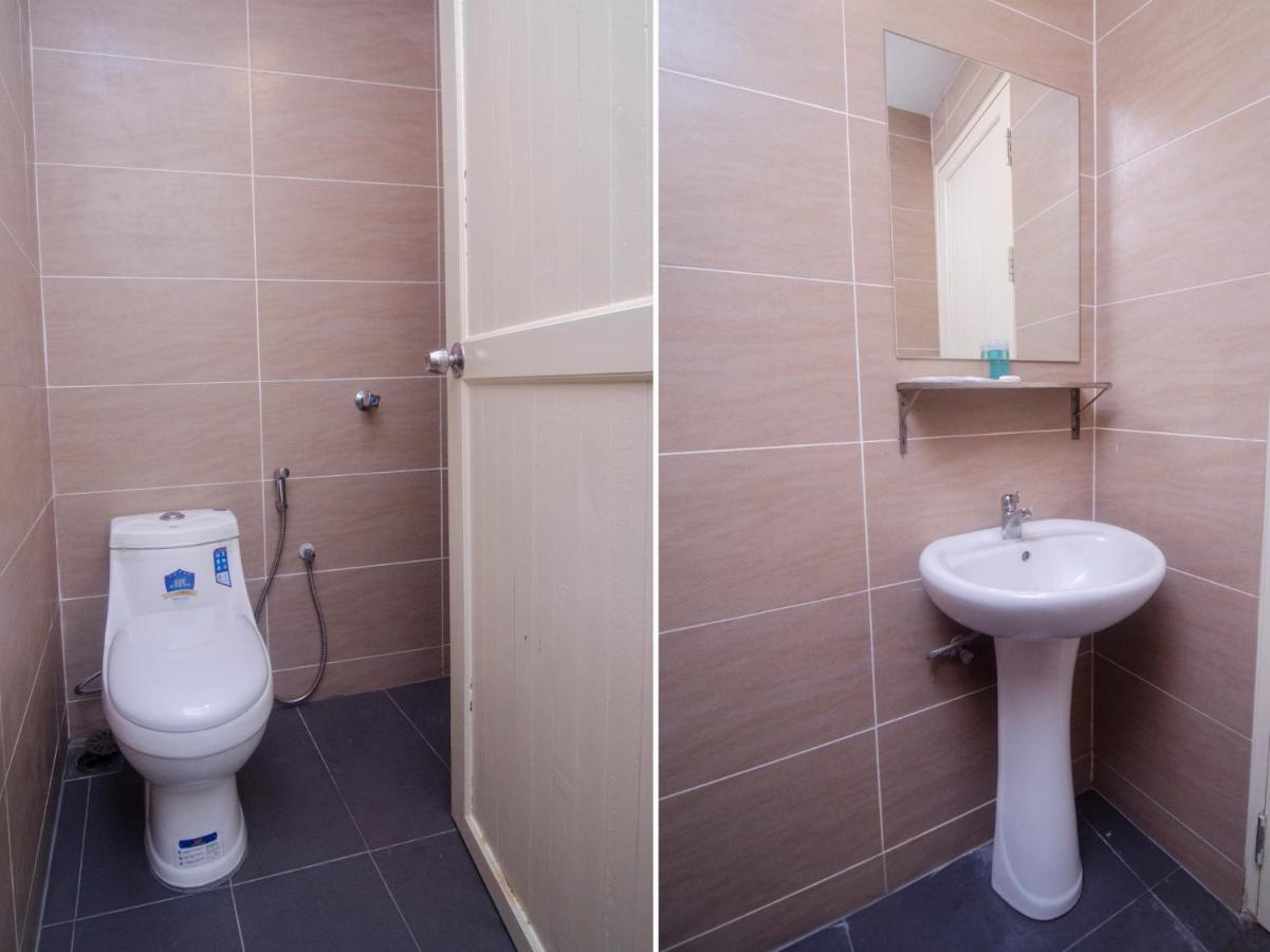 Oyo 836 Mandurah Room & Cafe Kuching Dış mekan fotoğraf